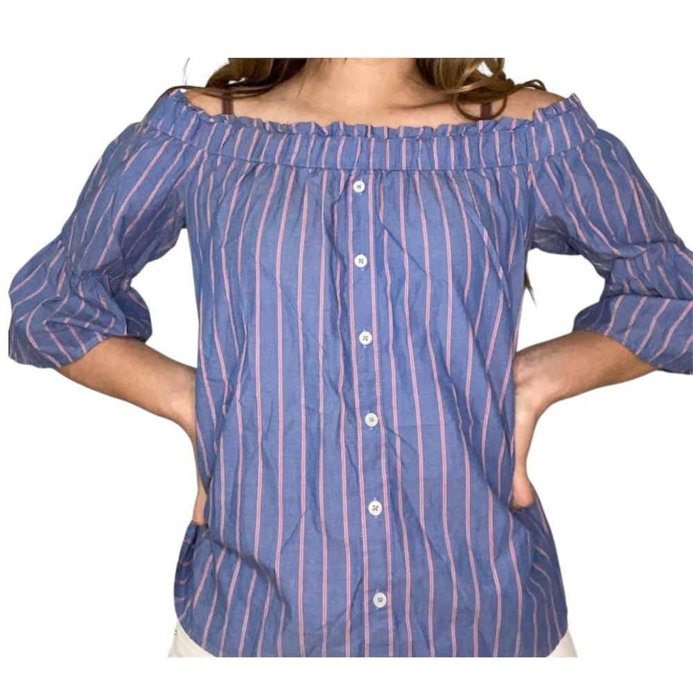 Bundle 2+ items for 30% off Abercrombie & Fitch Off-Shoulder Blouse
